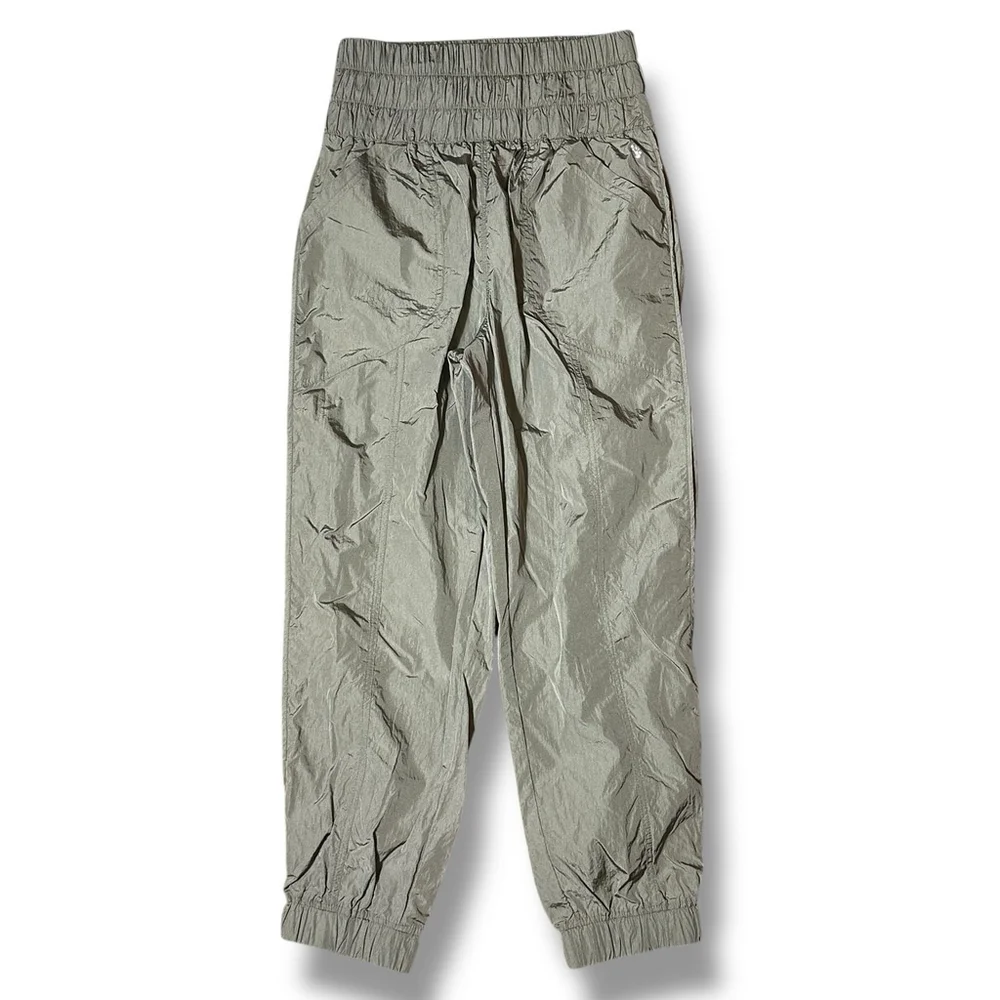 Free People Movement The Way Home Joggers in Green Herbalicious Womens MED NWOT